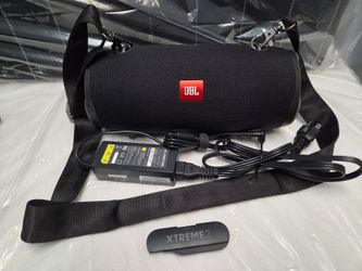 JBL Xtreme 2 Bluetooth Portable Speaker System Black Wireless W/ Charger & Strap