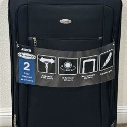 Brand New On-Tour 32’’ Expandable Luggage‼️