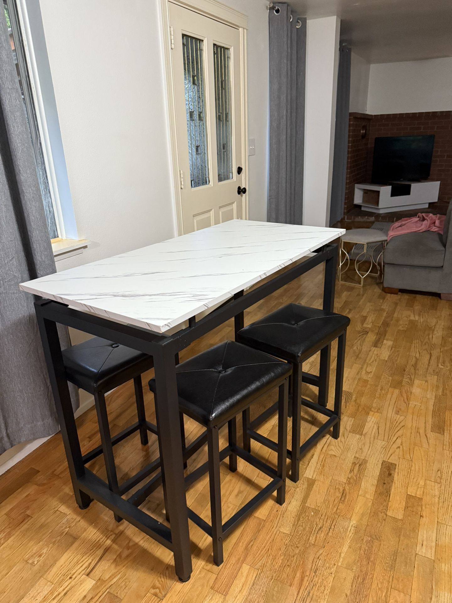 Dining Table And 4 Chairs