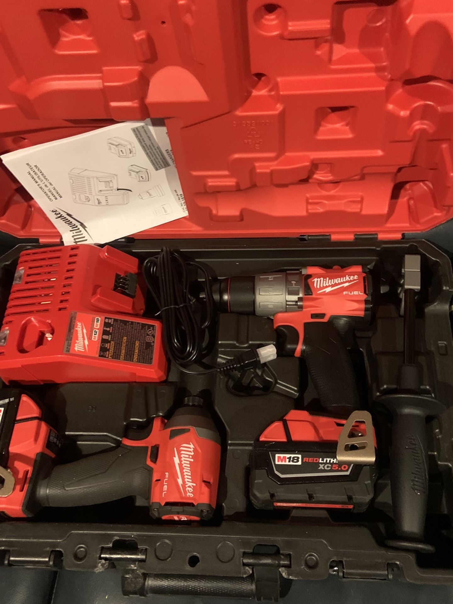 Milwaukee M18 Fuel Drill Set With Two Batteries Charger