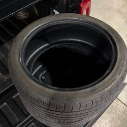 2 Used Tires 235/40R18