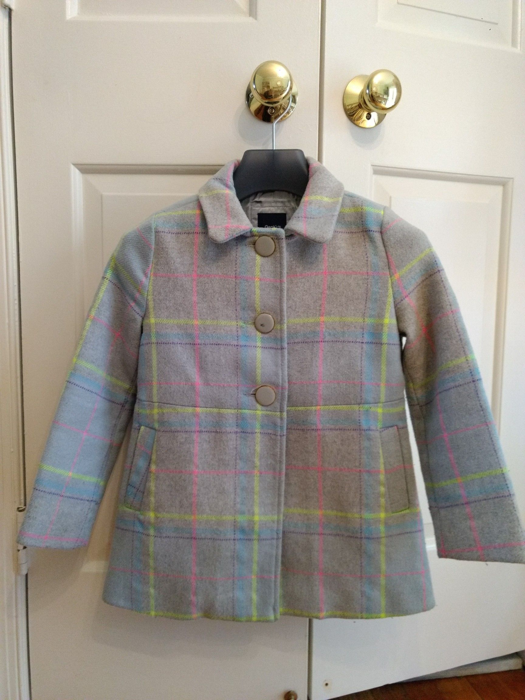 Jacket for girls 6-7, size S, by Gap Kids.