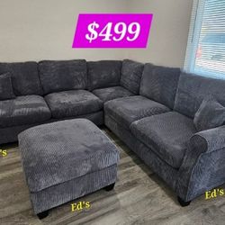 BRAND NEW 4PCS SETCCIONAL WITH OTTOMAN AND ACCENT PILLOWS INCLUDED $499+ Tax 