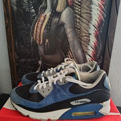 Nike Air Max size 10