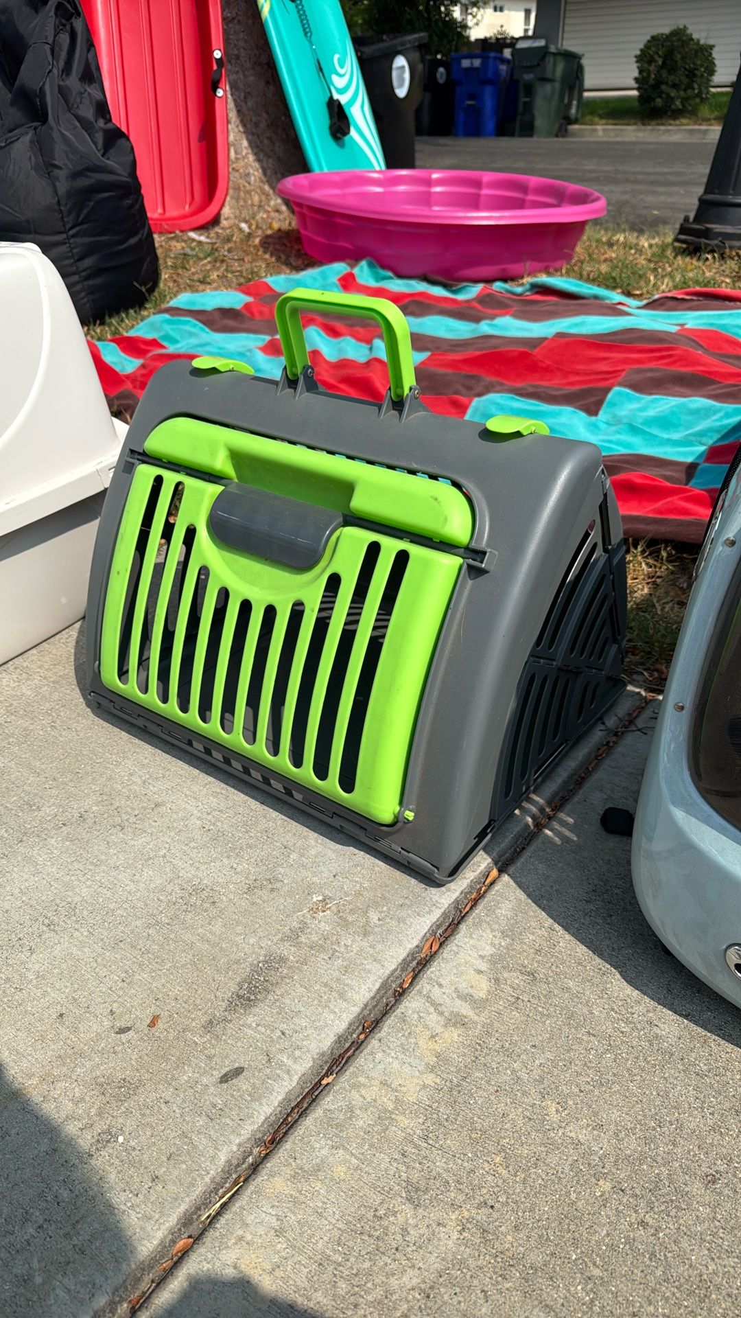 Collapsible Pet Carrier