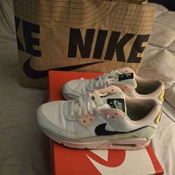 !!!Moving Sale!!! NIKE'S & VANS $$