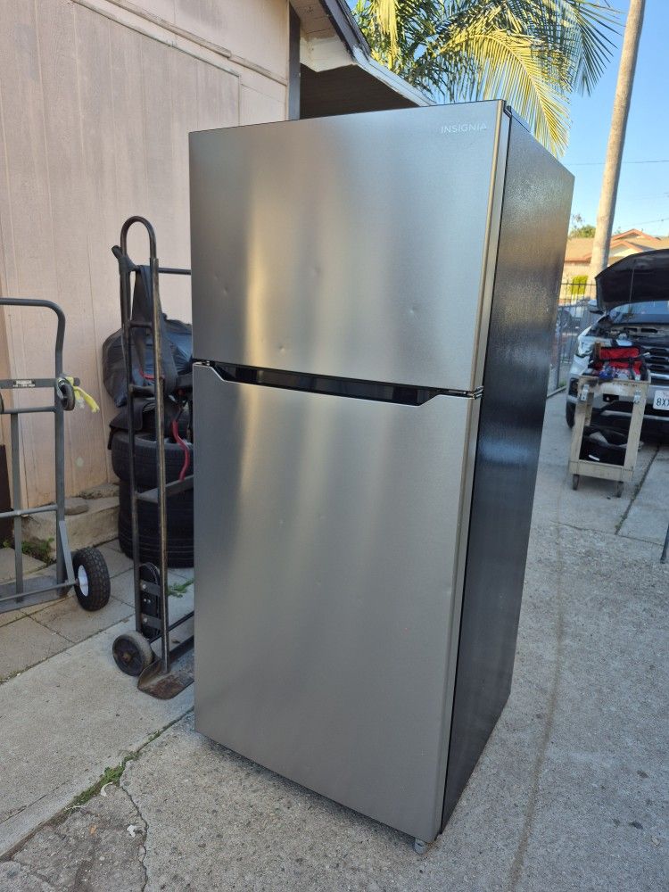 Standard Size Fridge In Good Condition $225