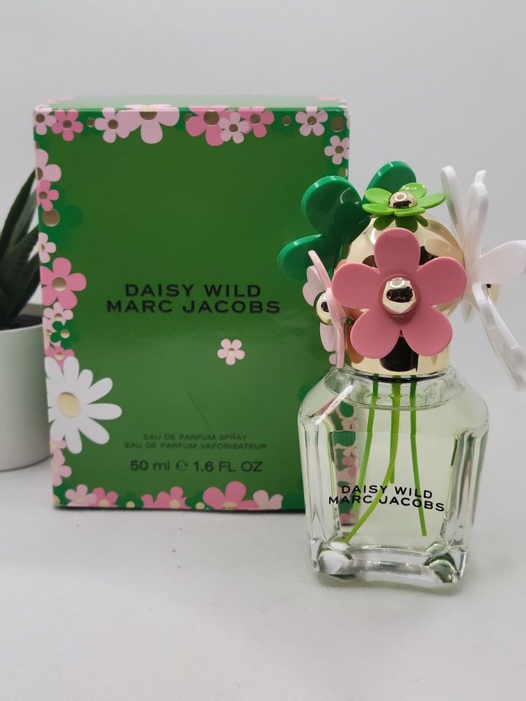 Marc Jacobs
Daisy Wild Eau de Parfum
1.6 fl