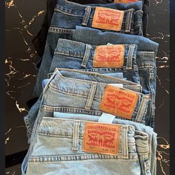 Men’s Levi’s Regular Fit 38x32 5 Pairs $120