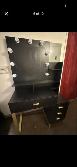 Modern Black & Gold Makeup Vanity Desk - PICK UP 8-11 PM ~~BEST OFFER!