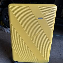 26 Inch Suitcase - Almost New