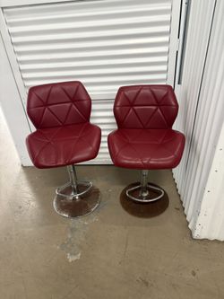 Set of 2 Swivel Bar Stools – Used / Rustic Condition