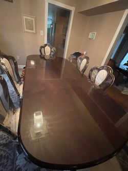 For Sale: Dining Room Set – Table & 6 Chairs