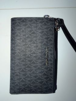 Michael Kors Wristlet Wallet