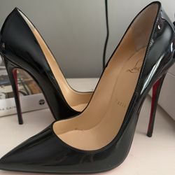 Size 6.5 Christian Louboutin “So Kate 120” 