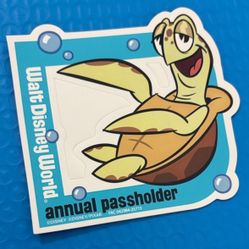 WDW Passholder Magnet Finding Nemo Crush 