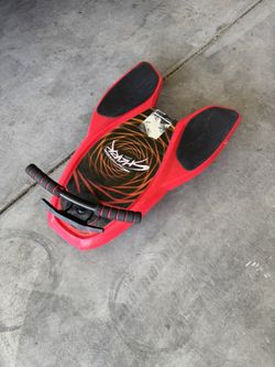Kids wiggle knee board
