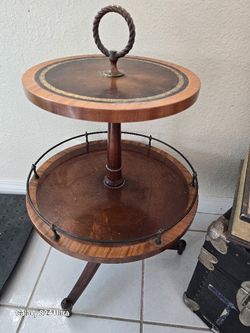 Antique Heirloom Quality Round Weiman 2-Tier Table 