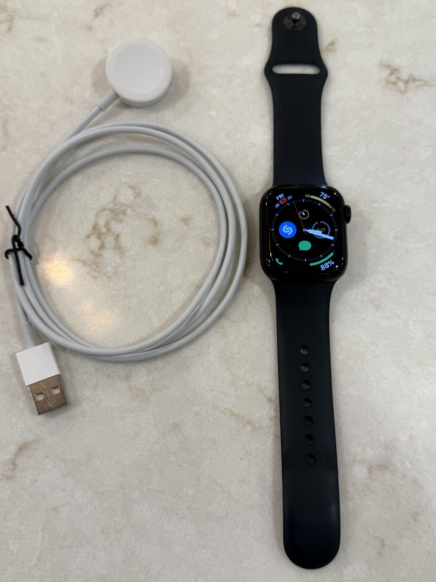 Apple Watch Series 9 41mm GPS Midnight Aluminum Good Condition