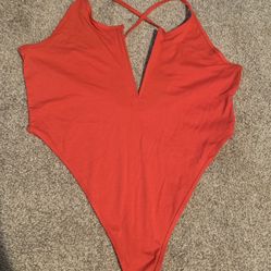 XL Bodysuit Criss Cross