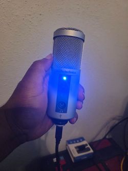 Auto tech mic