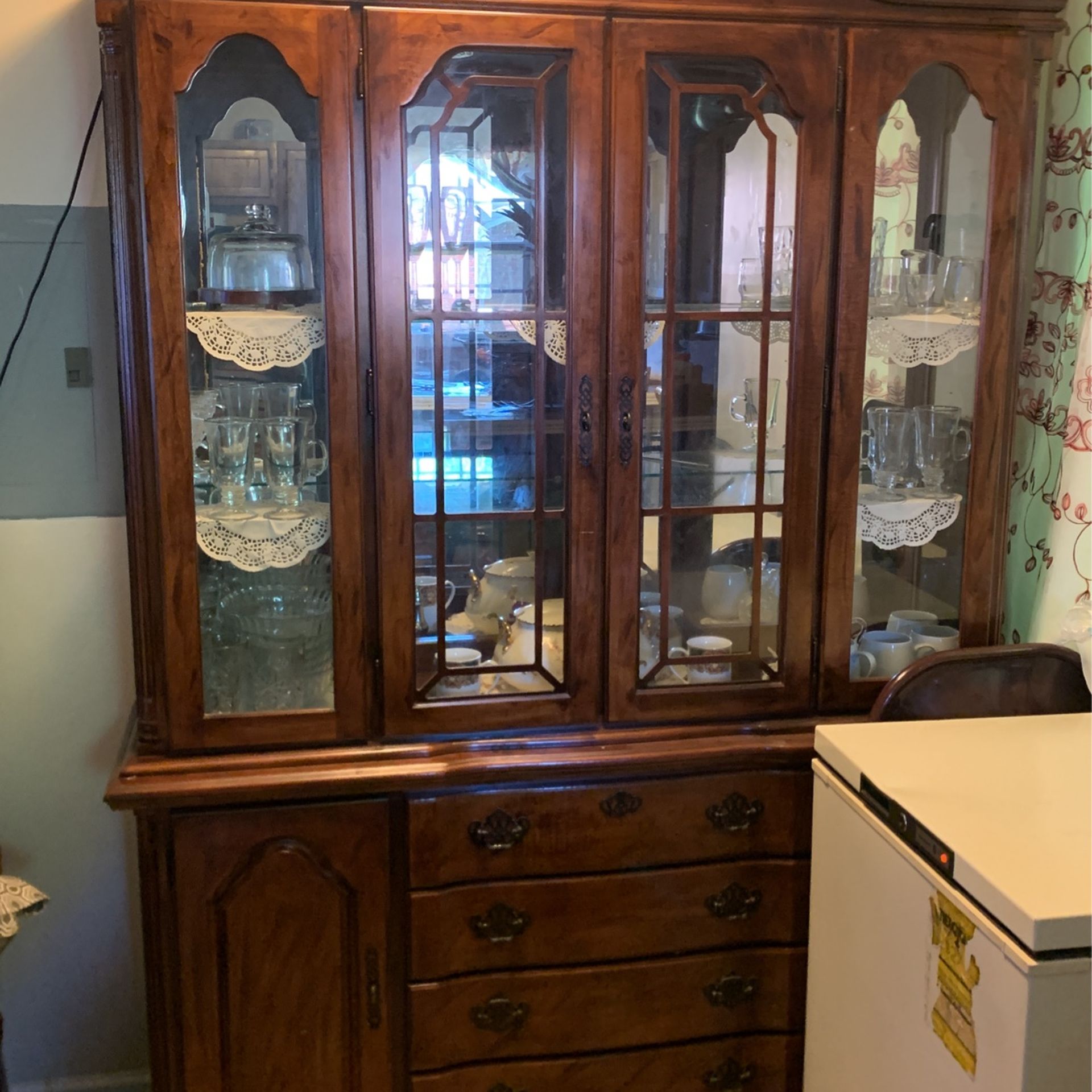 Cabinet China