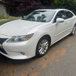 2015 Lexus ES 300h