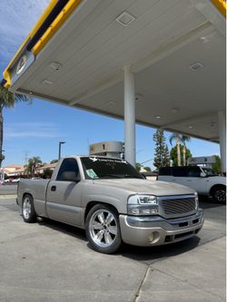 2004 GMC Sierra