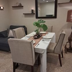 Safavieh Chairs Gently Used Lot of 4