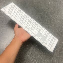 Apple Magic Keyboard With Numpad