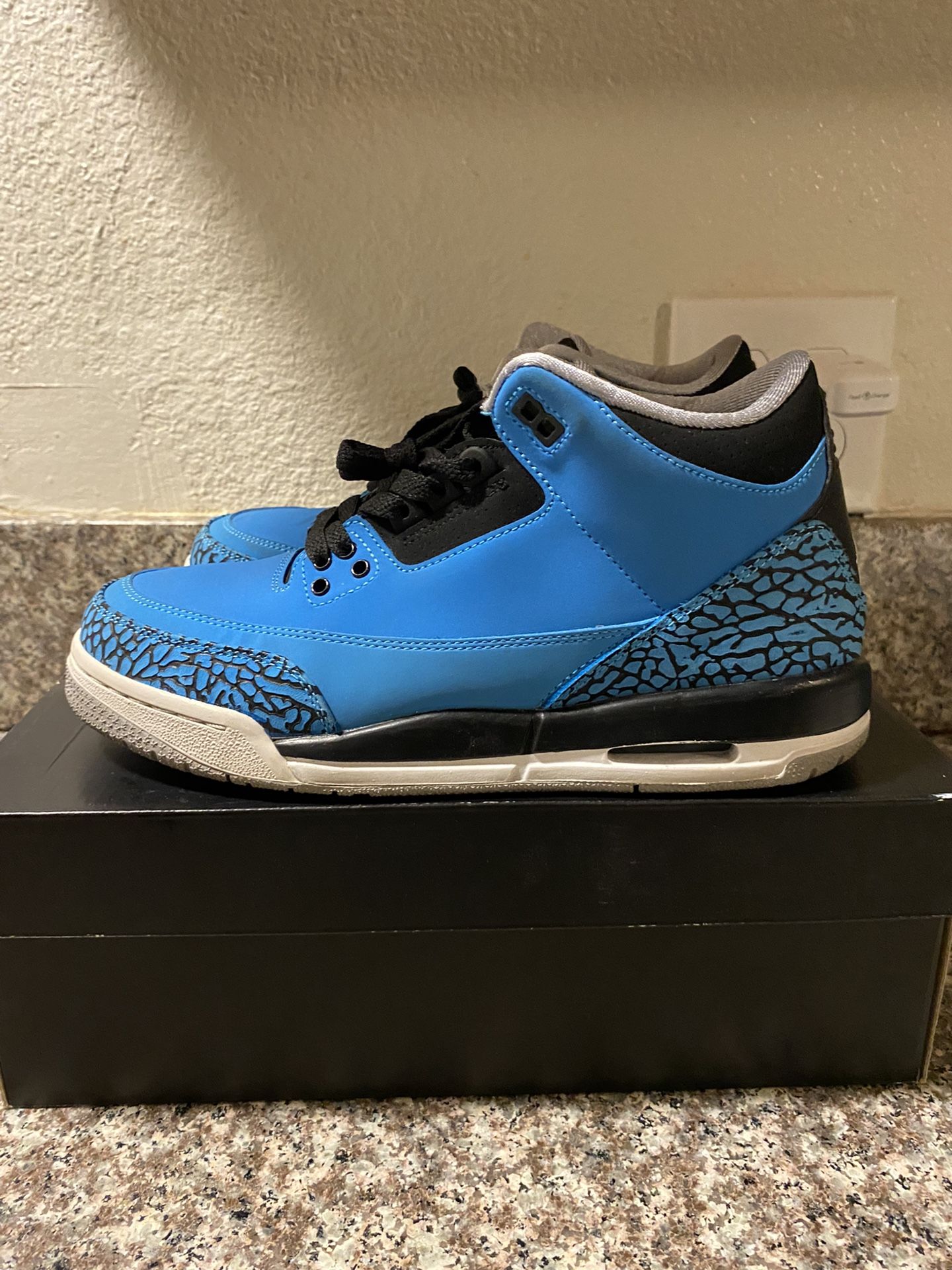 Air Jordan 3 Retro BG