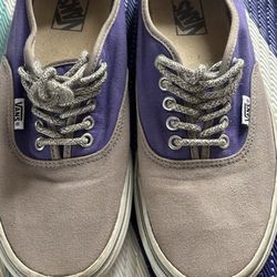 8 Pair VANS SNEAKERS 