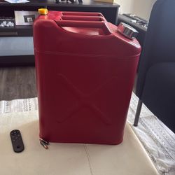 20 L Metal Gas Container With Spout And Handle