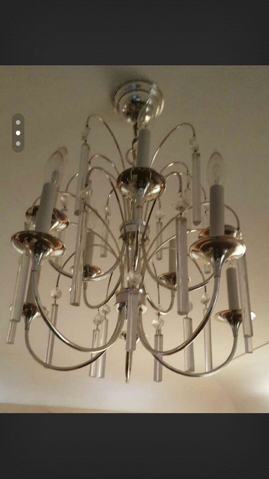 9 arm chandelier with hanging glass parts