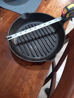 Used 11inch Cast Iron Skillet 