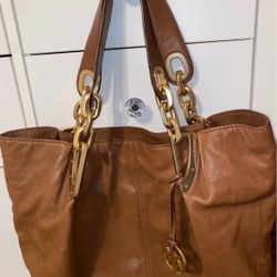 Micheal Kors Large Leather Shoulder/Tote Purse