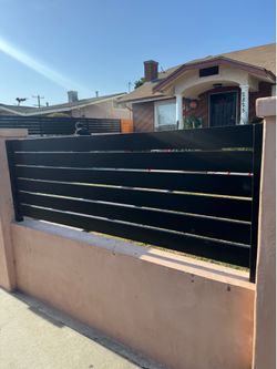 Modern 4x1 iron fences