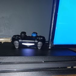 PS4 Pro With ALL Cables And Controller