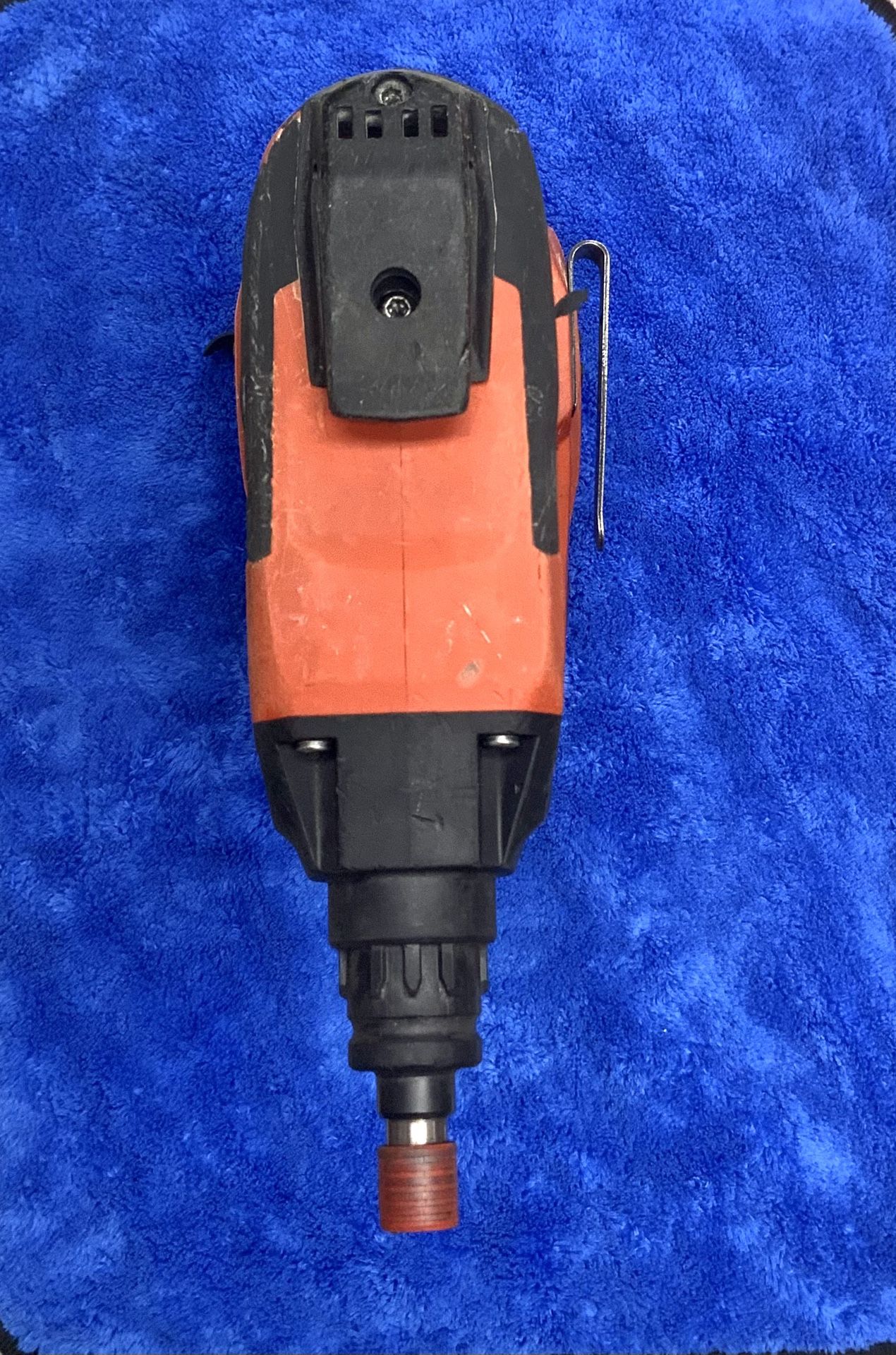 Hilti SD 5000 a22 Screw Gun Cordless Drywall Screwdriver B18