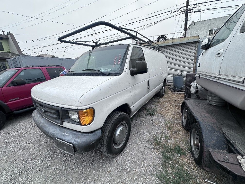 2004 Ford E350 Cargo Van