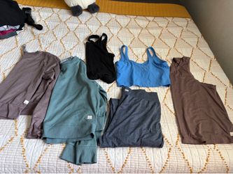 Vuori & Lululemon bundle of 6