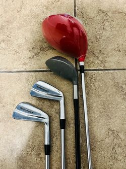 Set of 4 Golf Clubs with Practice Driver