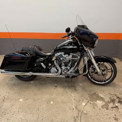 2014 Harley-Davidson Street Glide 