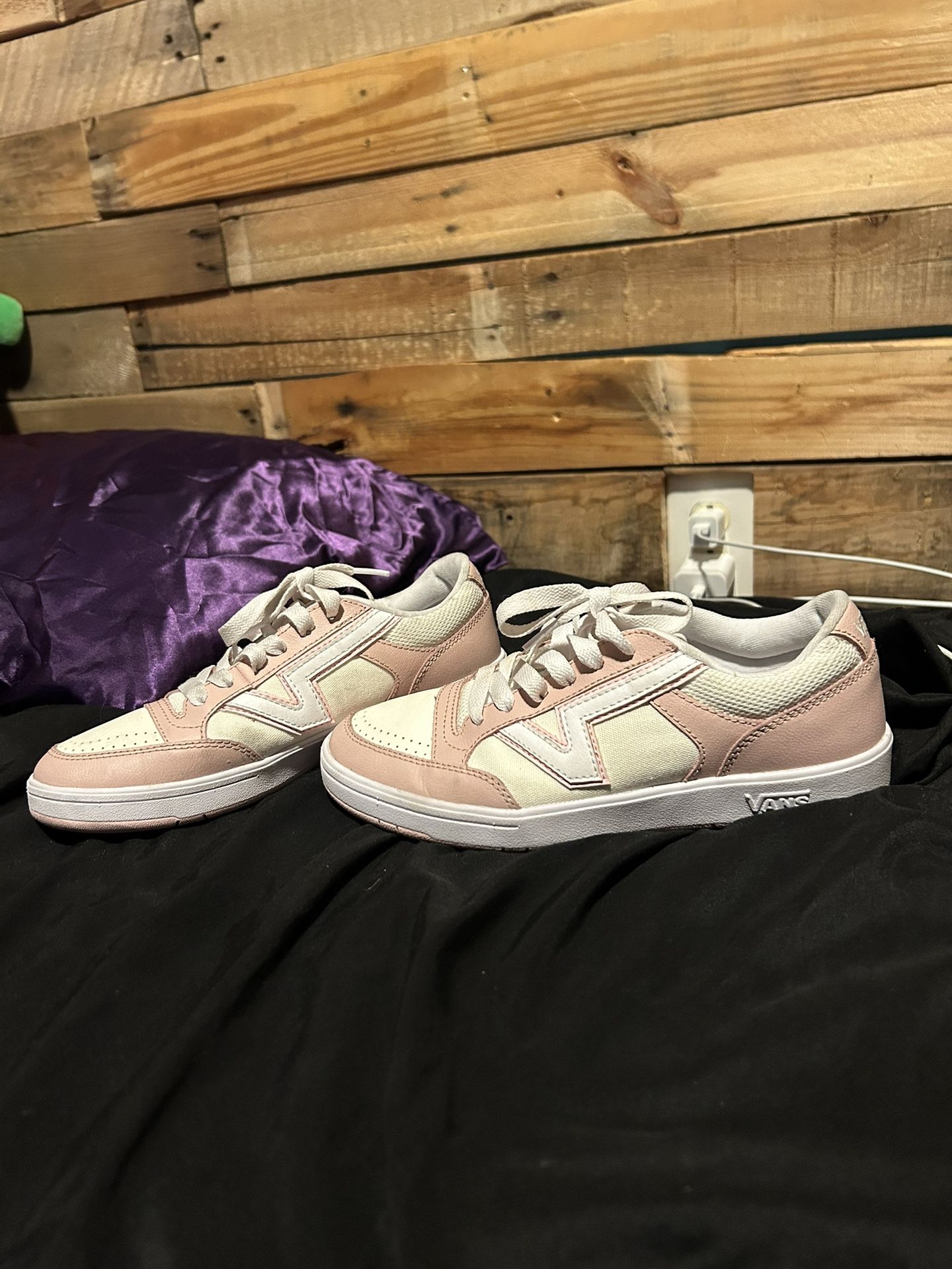 Vans Tennis Shoe