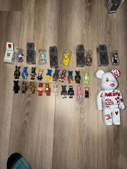Bearbricks 26 Total