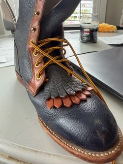 Authentic Justin Original leather lace-up boots in women’s size 8B
