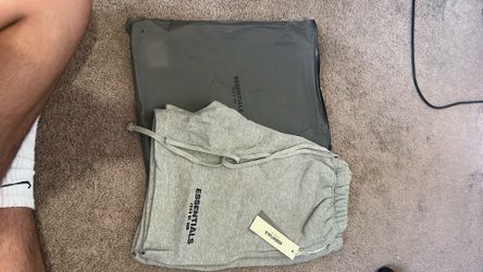 Essentials fear of god shorts
