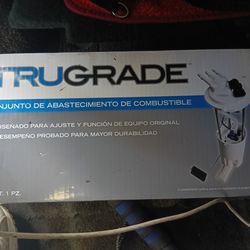 Gas.pump.chevy.tahoe.2000.5.3Lt