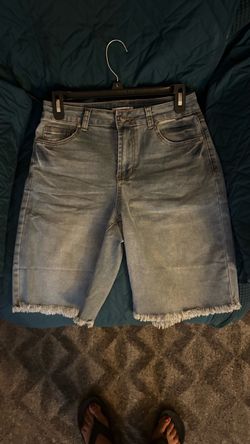 Women's Stretch Jean Shorts   Size Small