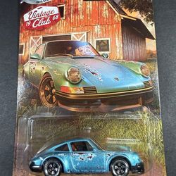 HOT WHEELS VINTAGE CLUB 71 PORSCHE 911